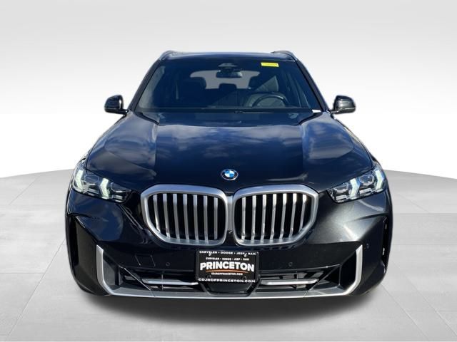 2025 BMW X5 xDrive40i Image 2 of 51