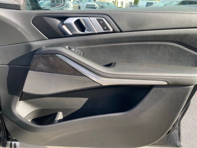 2025 BMW X5 xDrive40i Image 33 of 51