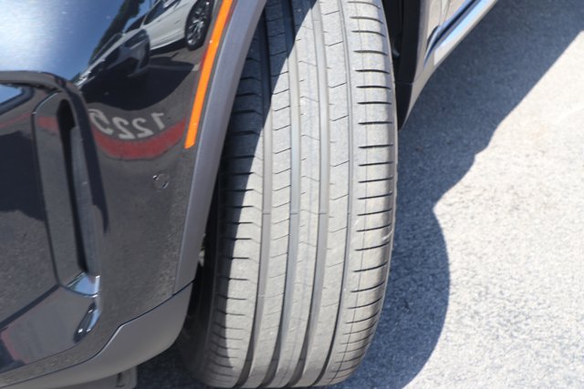 Vehicle image 11 of 37