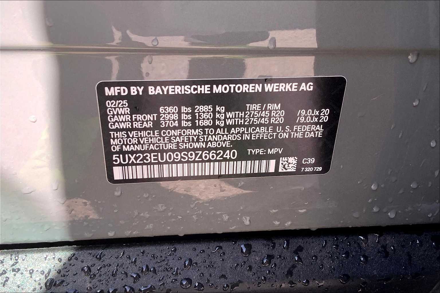 Vehicle image 18 of 19