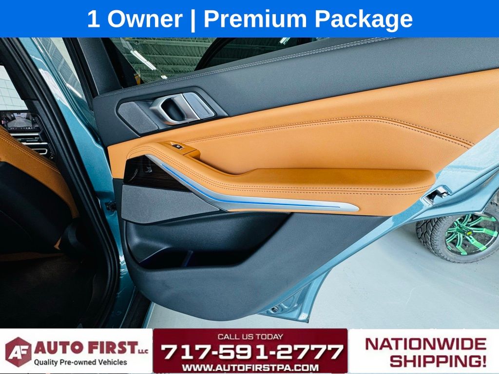 Vehicle image 28 of 37