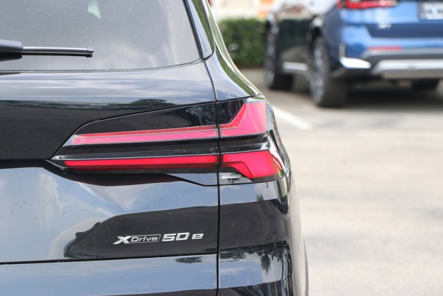 Vehicle image 12 of 38