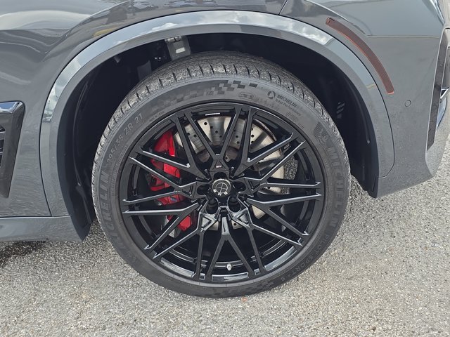 Vehicle image 7 of 37