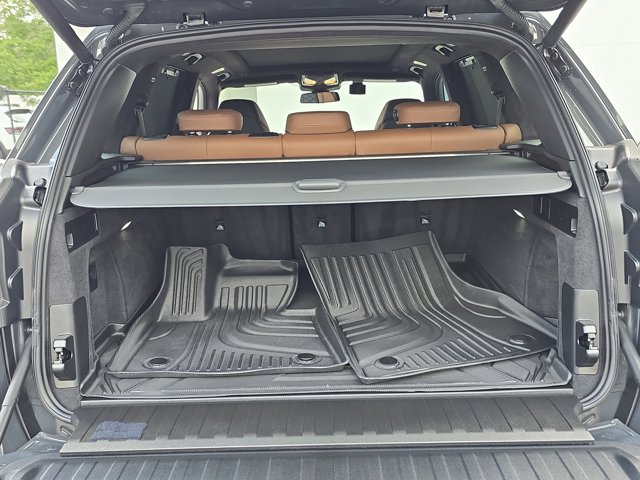 Vehicle image 8 of 37