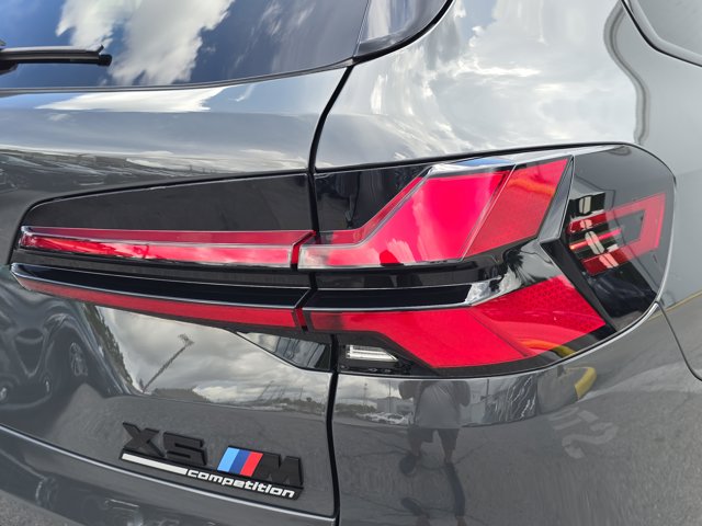 Vehicle image 29 of 37