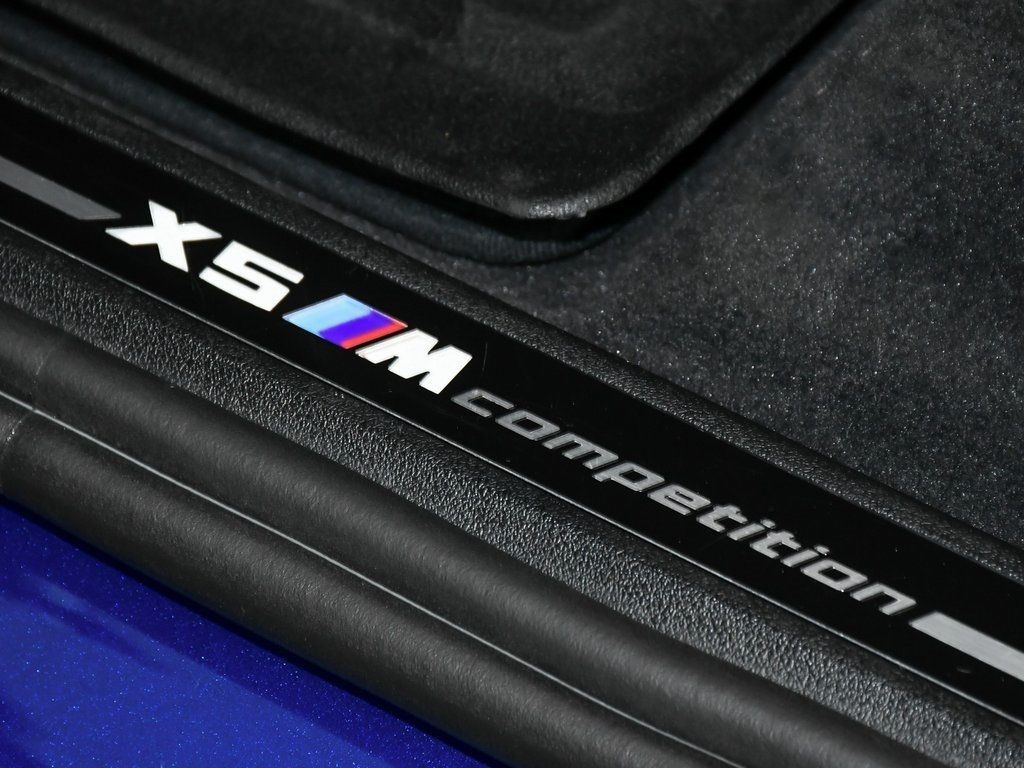 Vehicle image 14 of 100