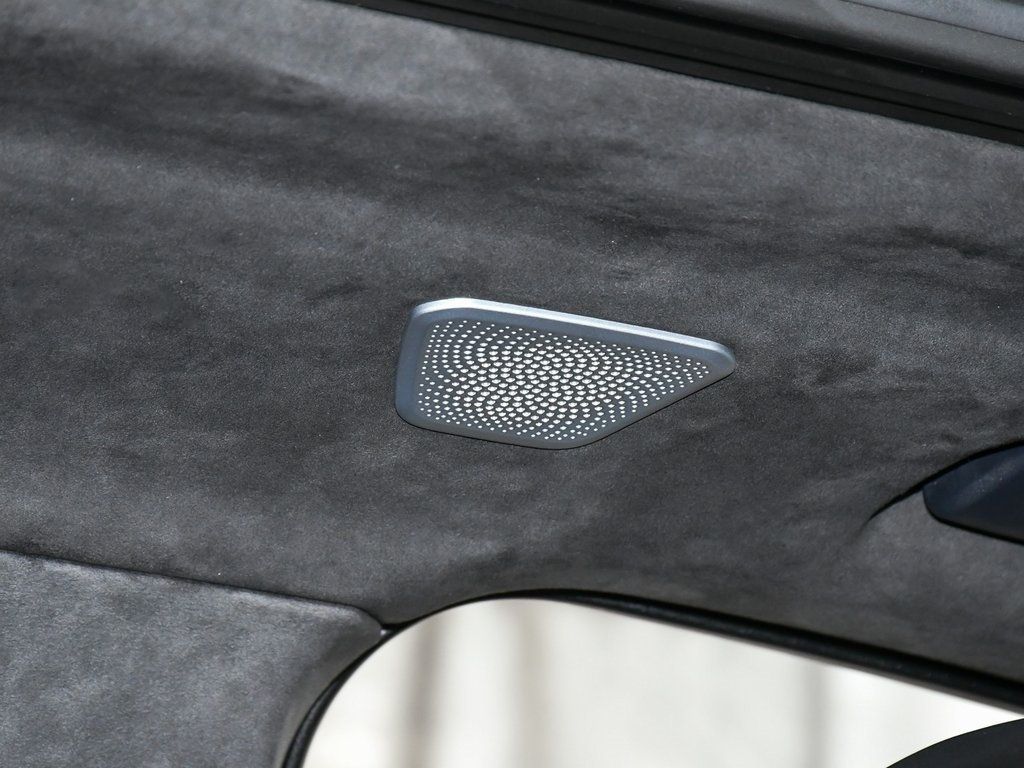 Vehicle image 82 of 100