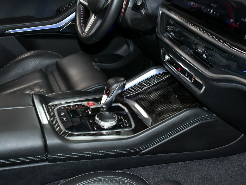 Vehicle image 87 of 100