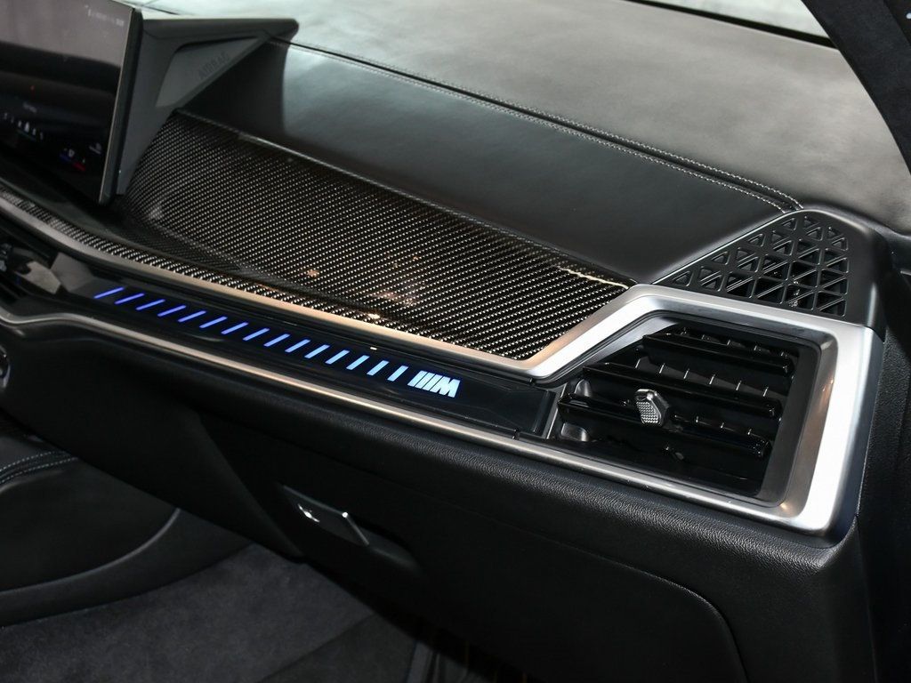 Vehicle image 86 of 100