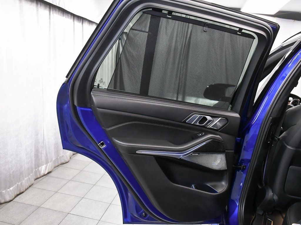 Vehicle image 15 of 100