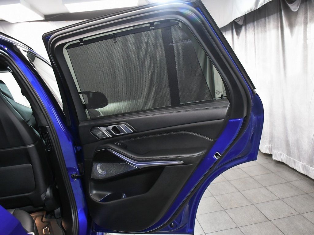 Vehicle image 19 of 100