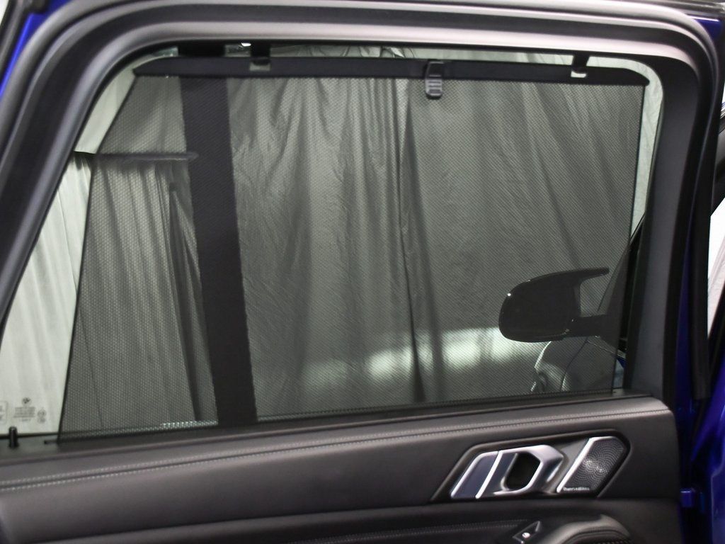 Vehicle image 16 of 100