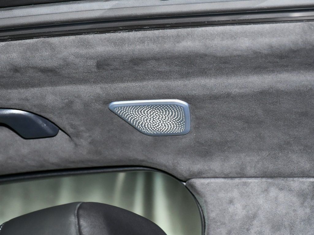 Vehicle image 74 of 100