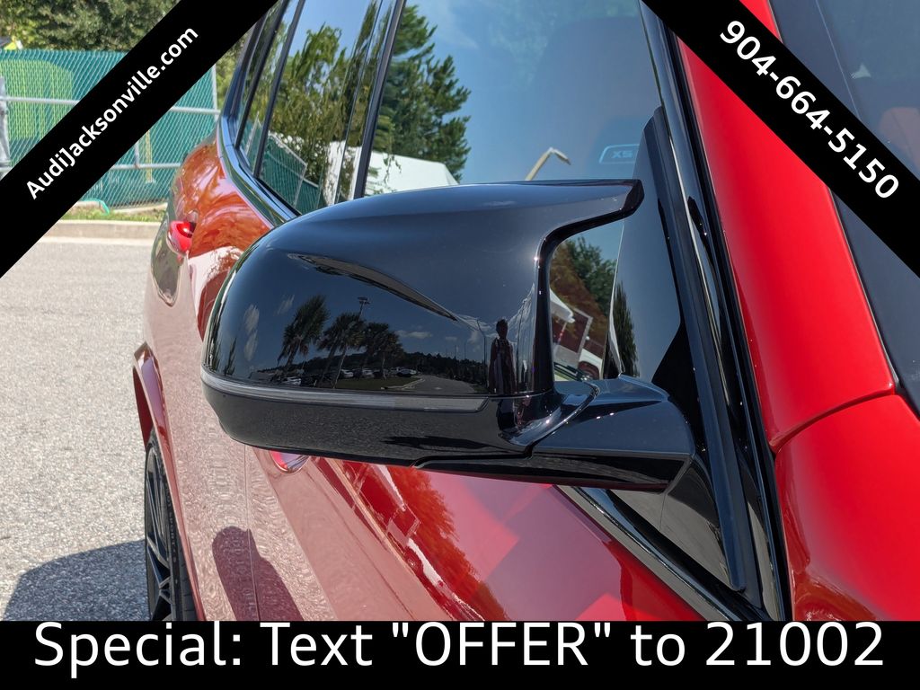 Vehicle image 11 of 39