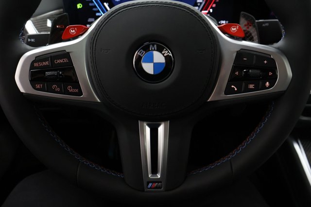 Vehicle image 16 of 26