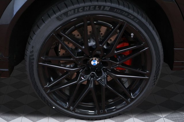Vehicle image 11 of 26