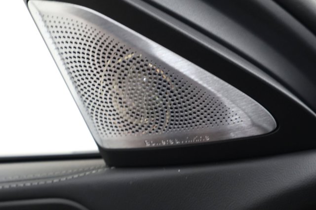 Vehicle image 25 of 26