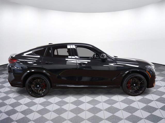 Vehicle image 4 of 26