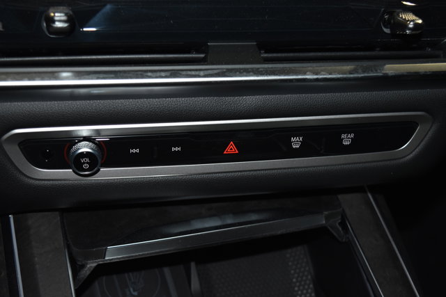 Vehicle image 16 of 35