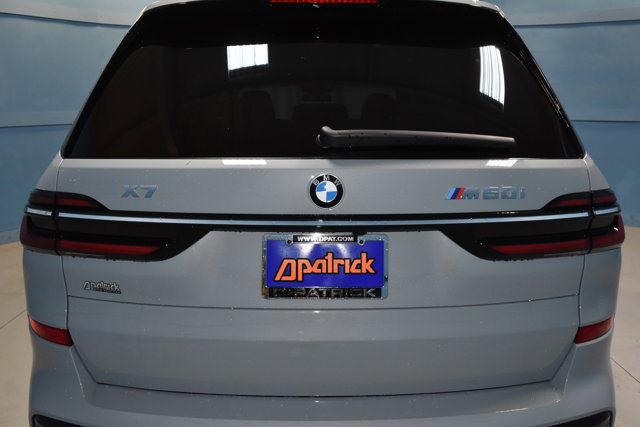Vehicle image 28 of 35