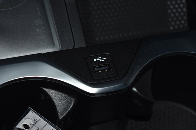 Vehicle image 17 of 35