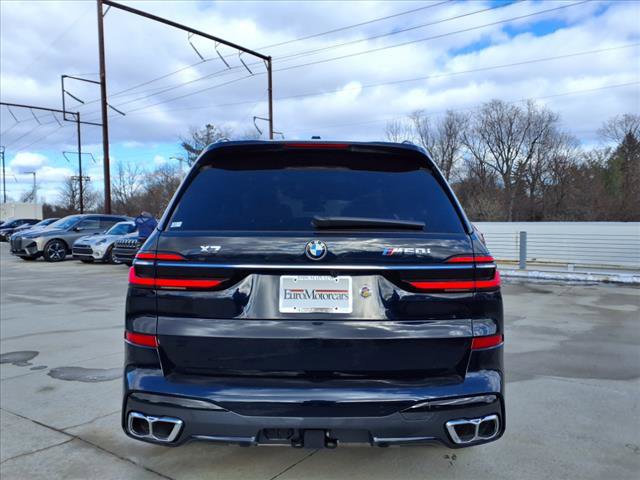 Vehicle image 4 of 19