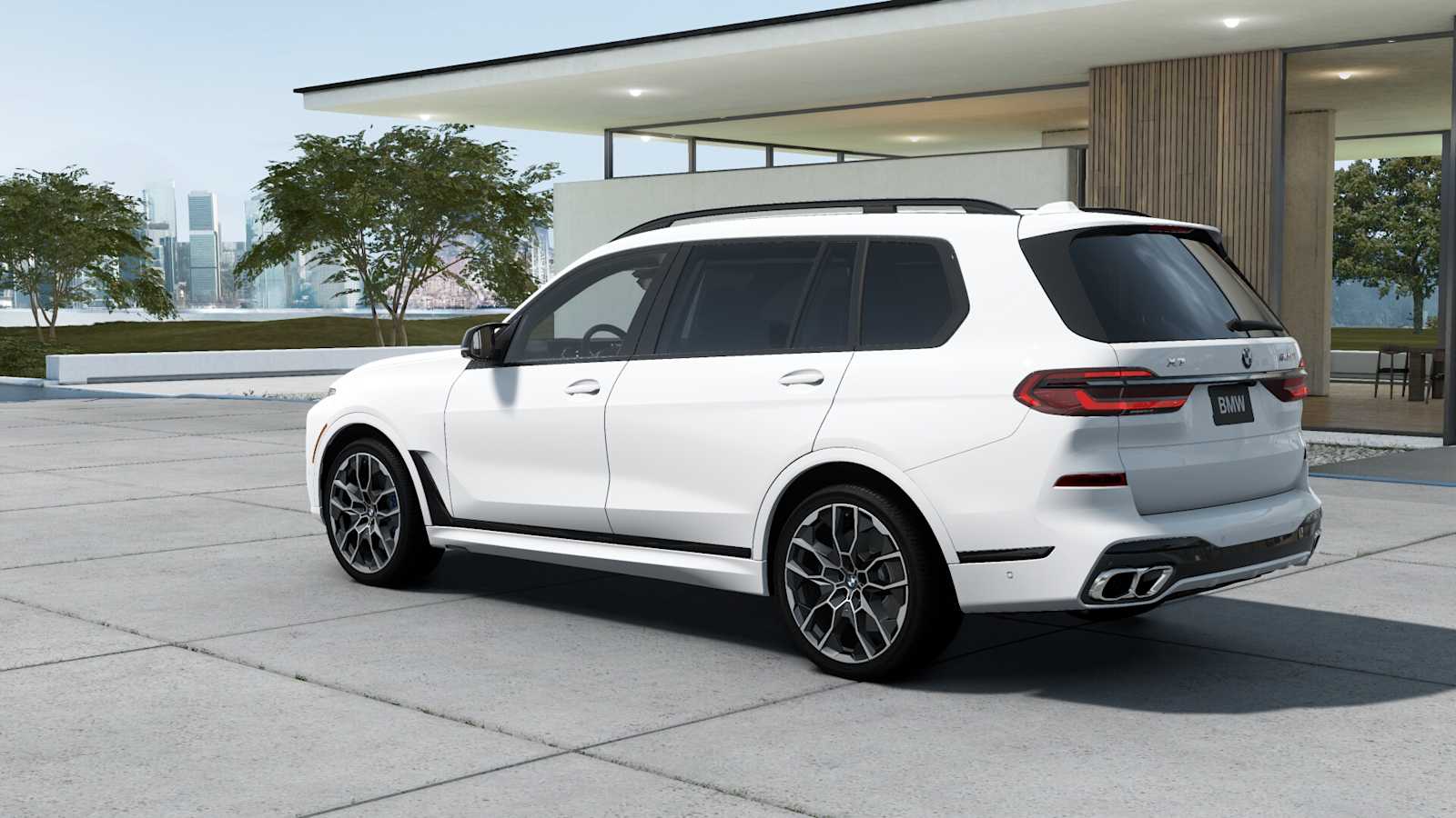 Vehicle image 4 of 14