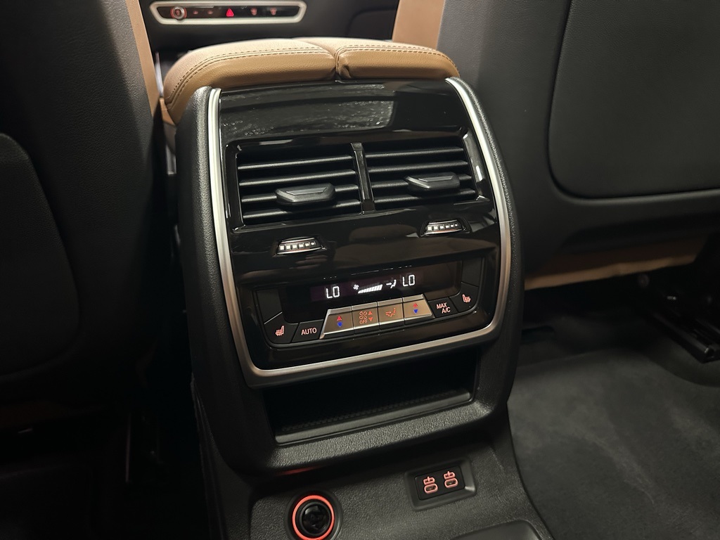 Vehicle image 52 of 74