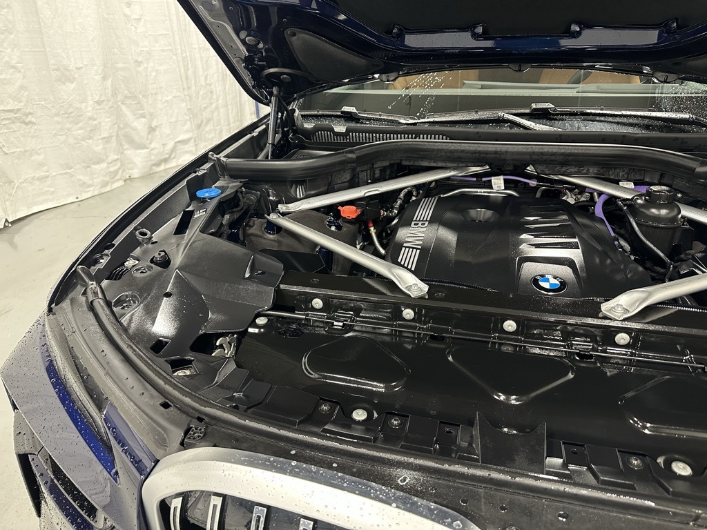 Vehicle image 71 of 74