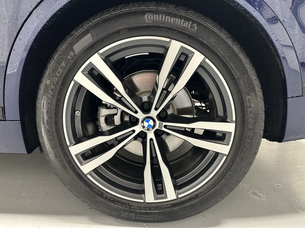Vehicle image 69 of 74