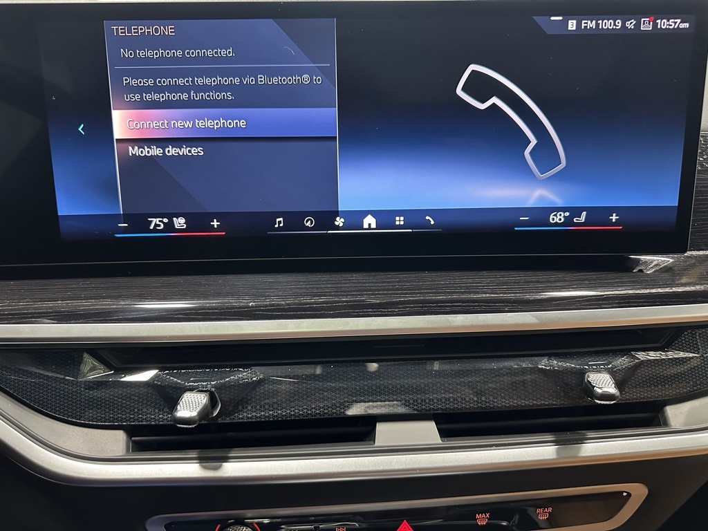 Vehicle image 36 of 74