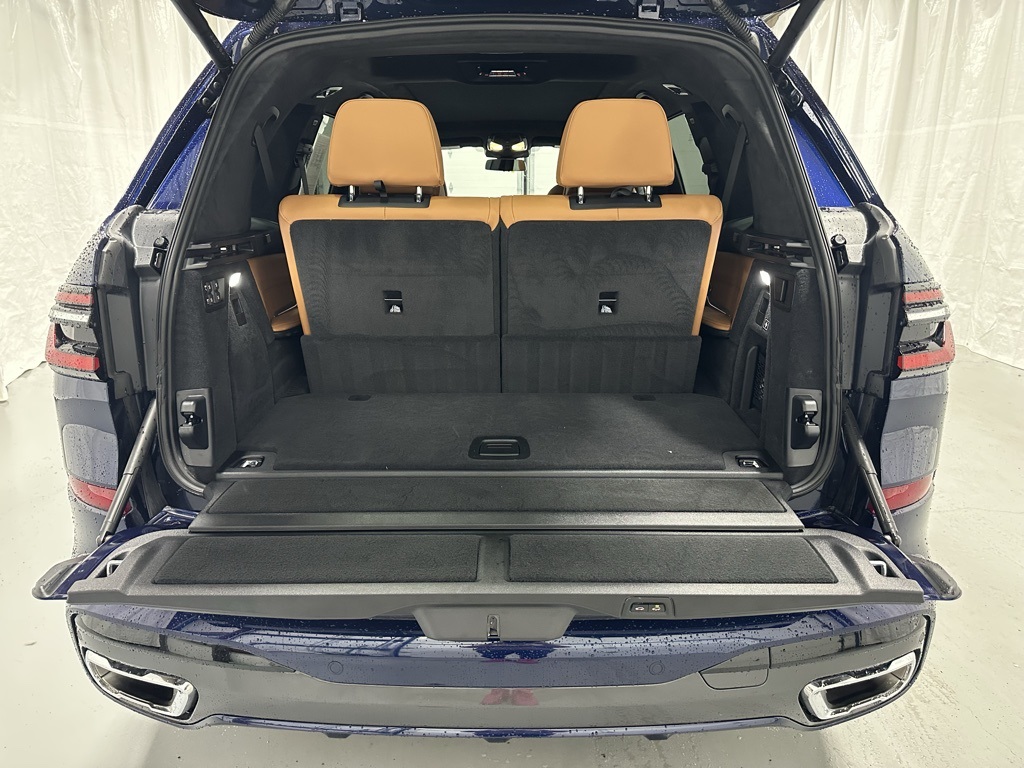 Vehicle image 53 of 74