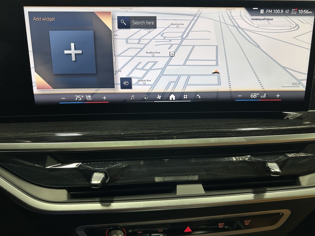 Vehicle image 29 of 74