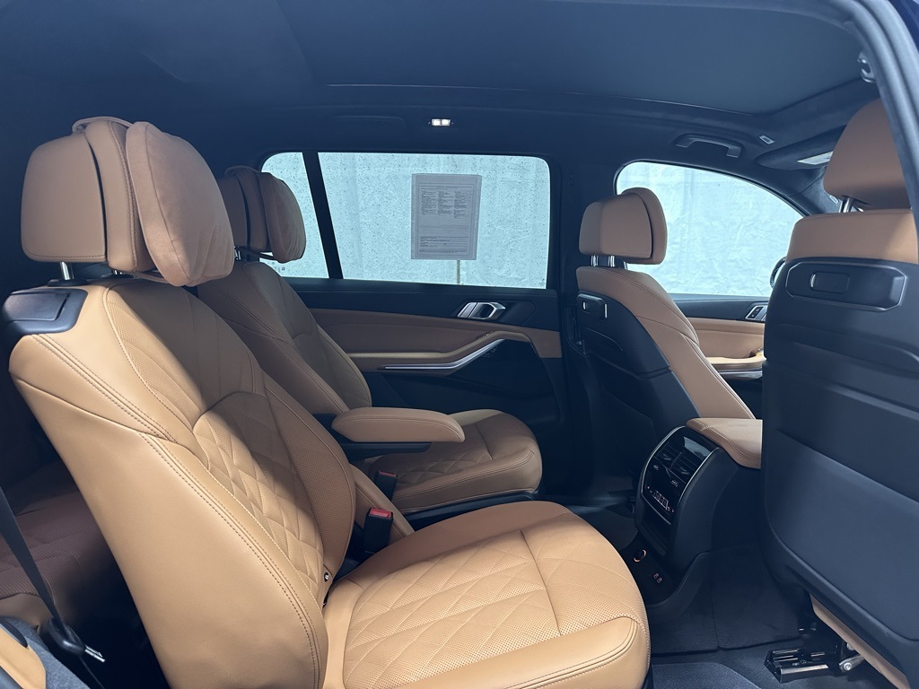 Vehicle image 58 of 74
