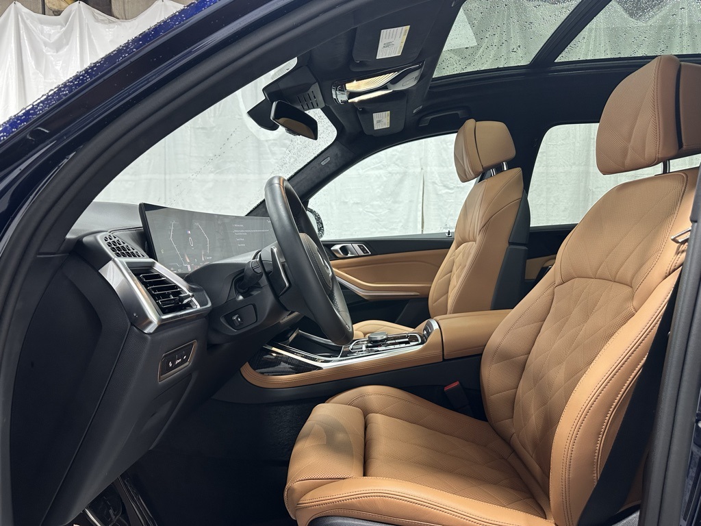 Vehicle image 14 of 74