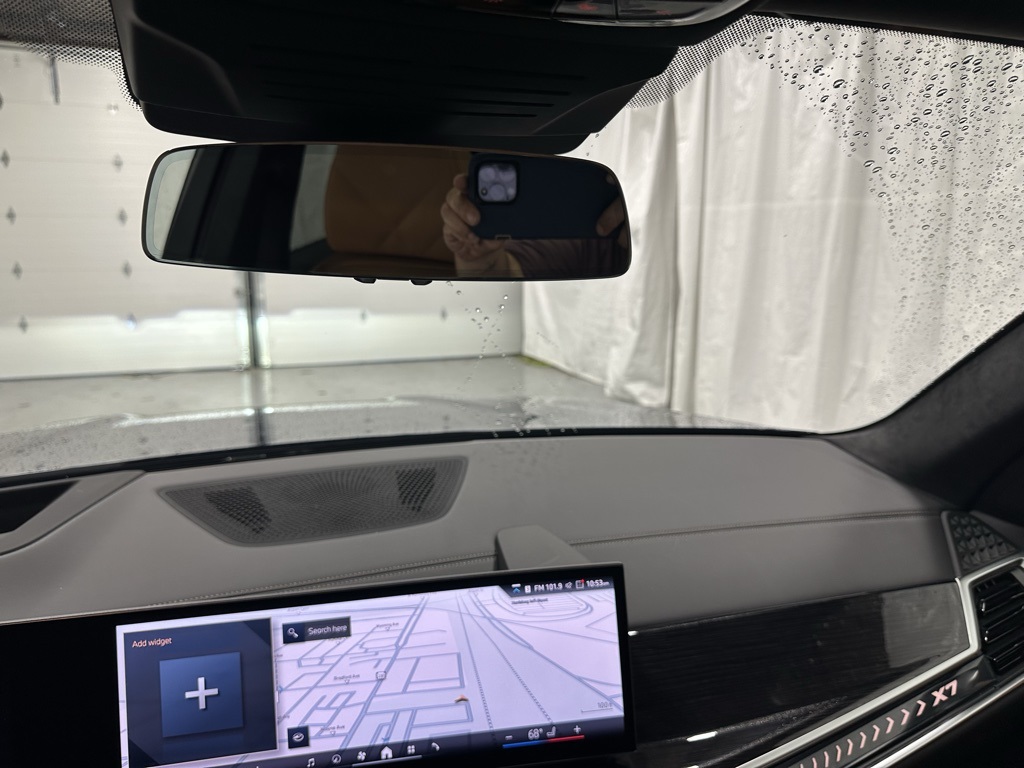 Vehicle image 41 of 74