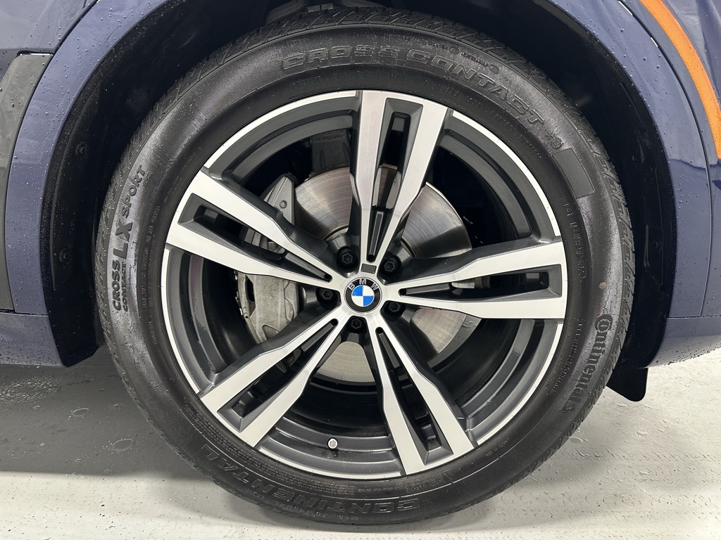Vehicle image 67 of 74