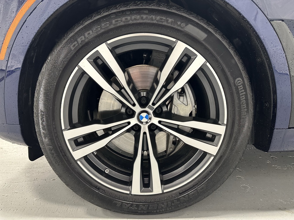 Vehicle image 68 of 74