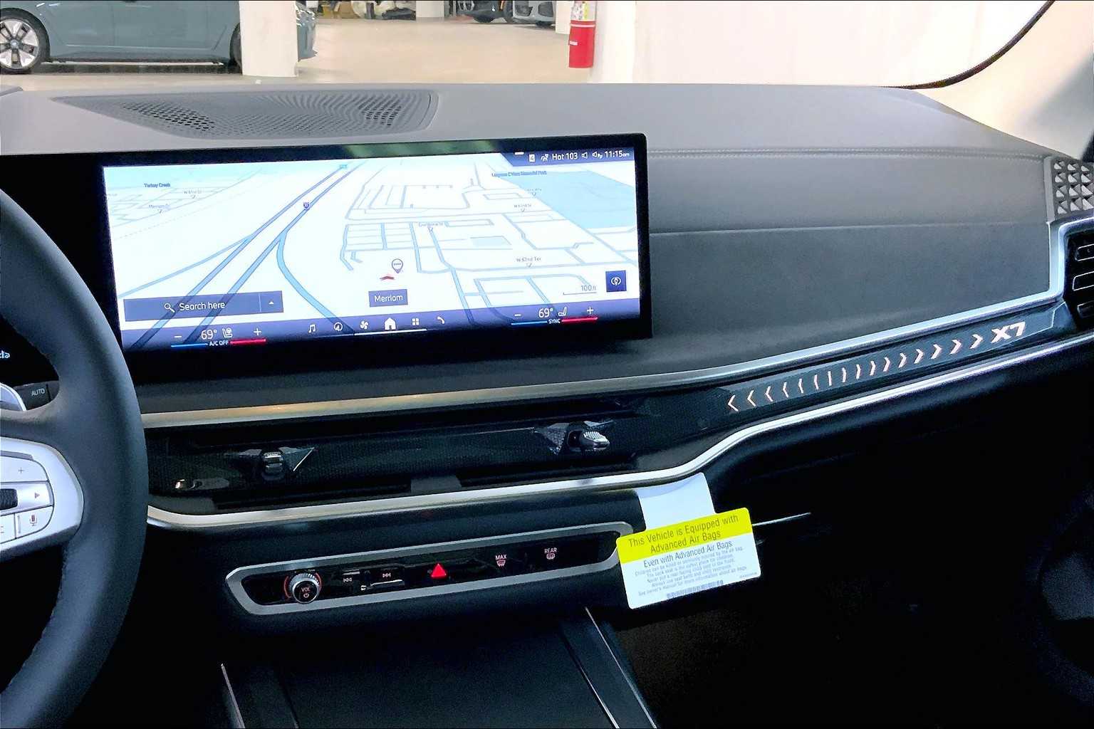 Vehicle image 7 of 22