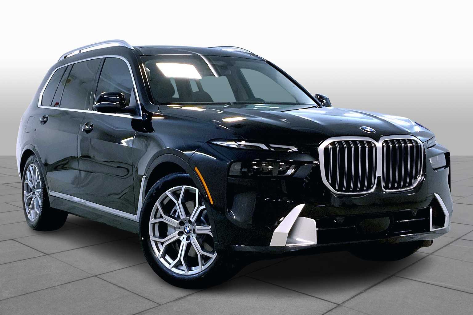 Vehicle image 3 of 22
