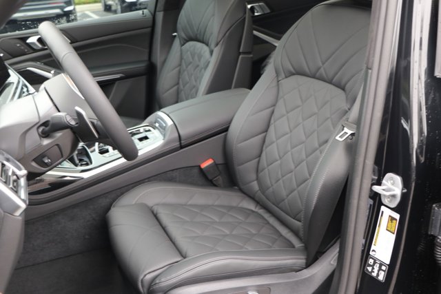 Vehicle image 15 of 37