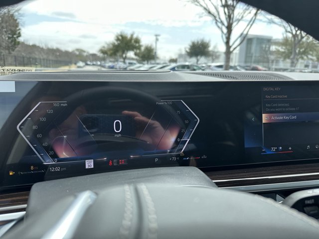 Vehicle image 22 of 37