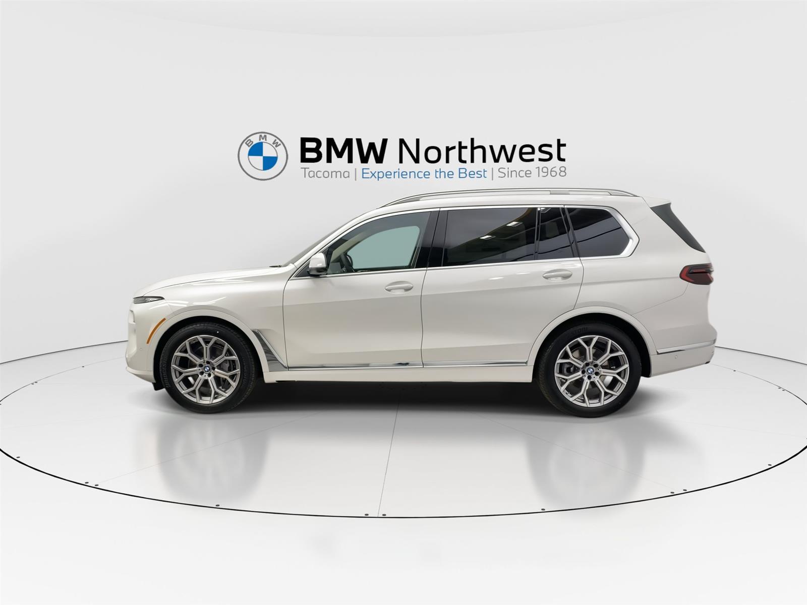 Vehicle image 15 of 31