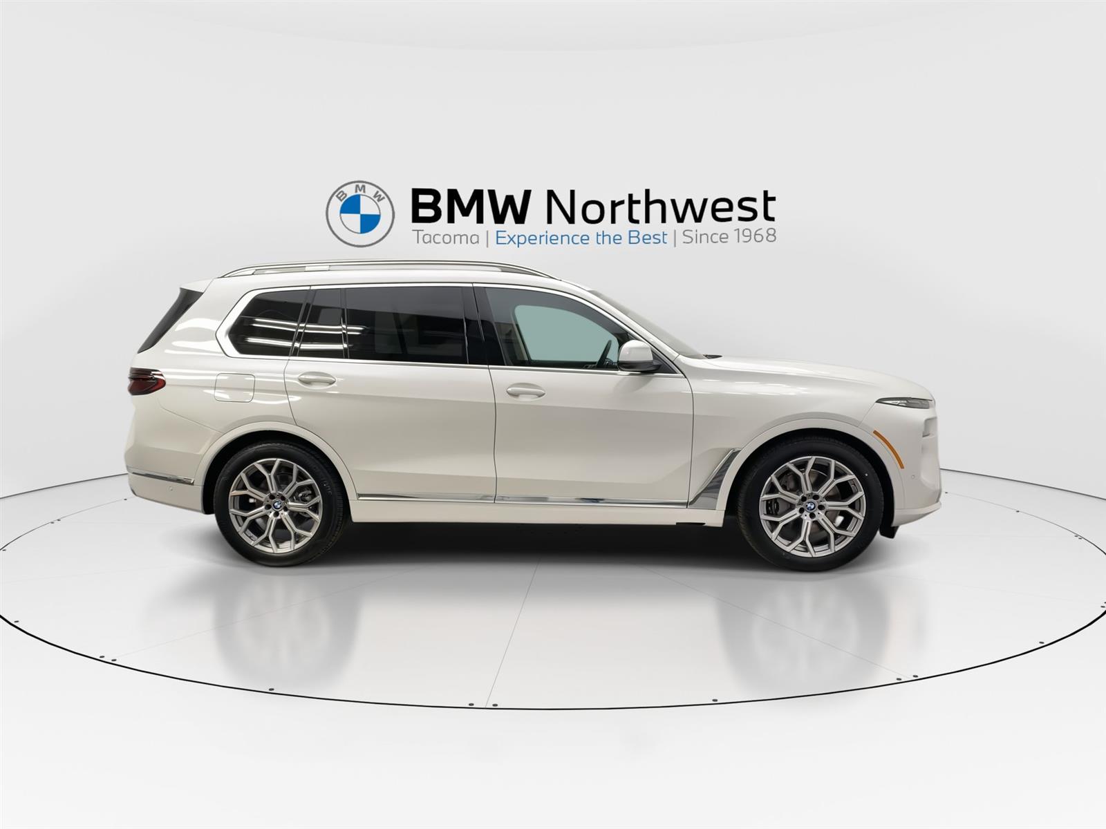 Vehicle image 8 of 31