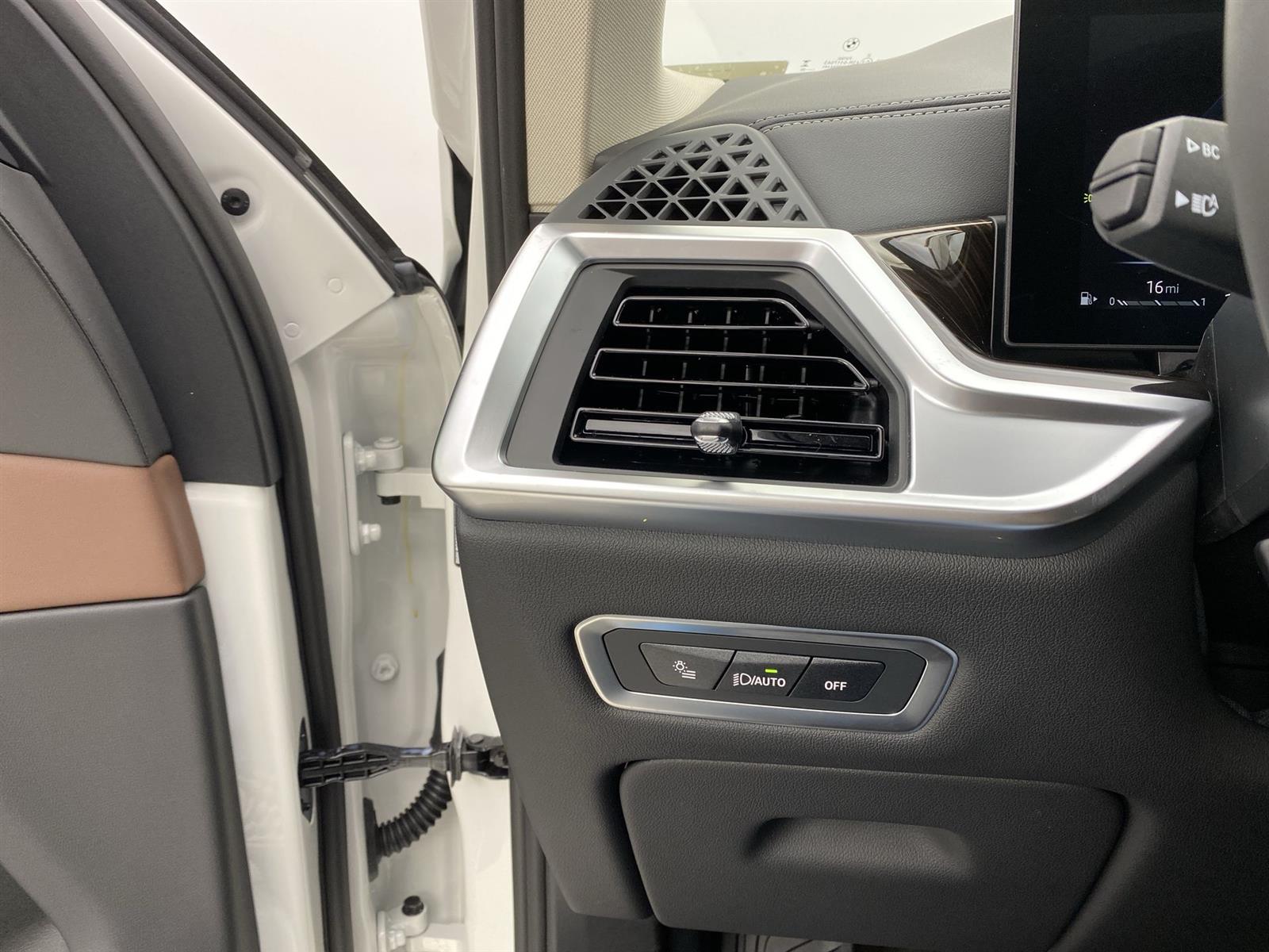 Vehicle image 31 of 31
