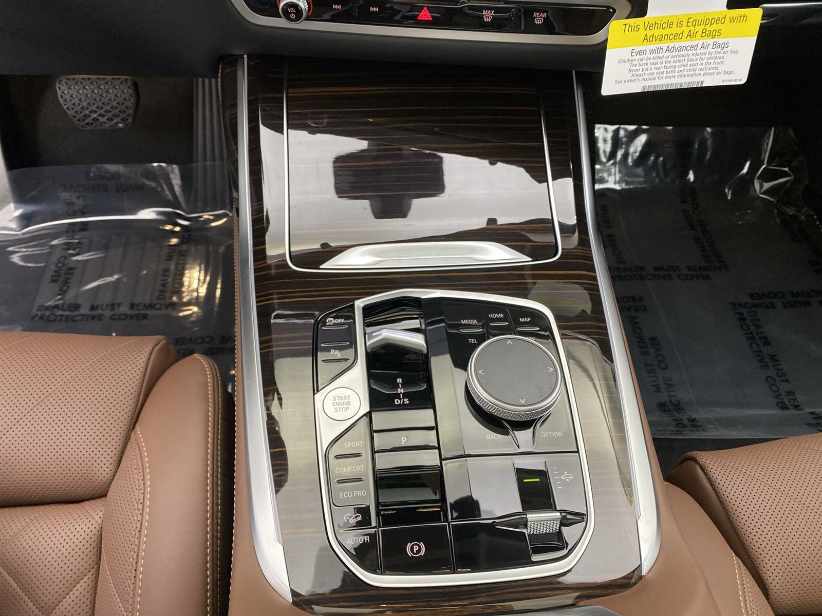 Vehicle image 23 of 31