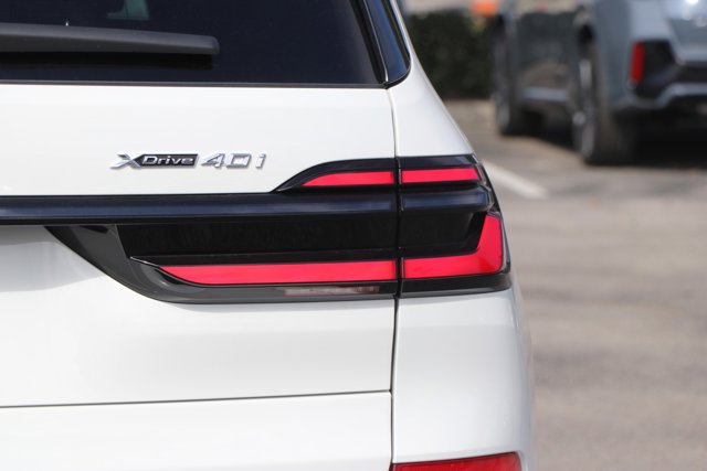 Vehicle image 12 of 38