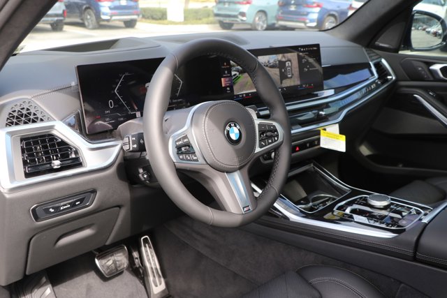 Vehicle image 13 of 38