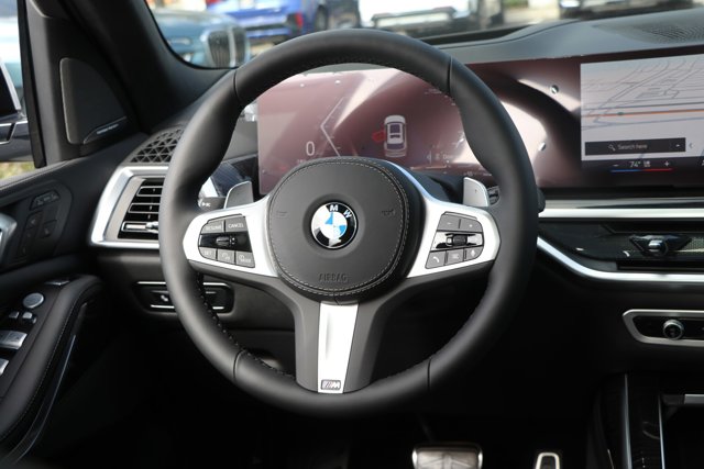 Vehicle image 29 of 38