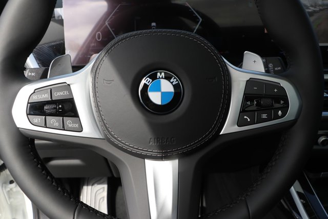 Vehicle image 16 of 38